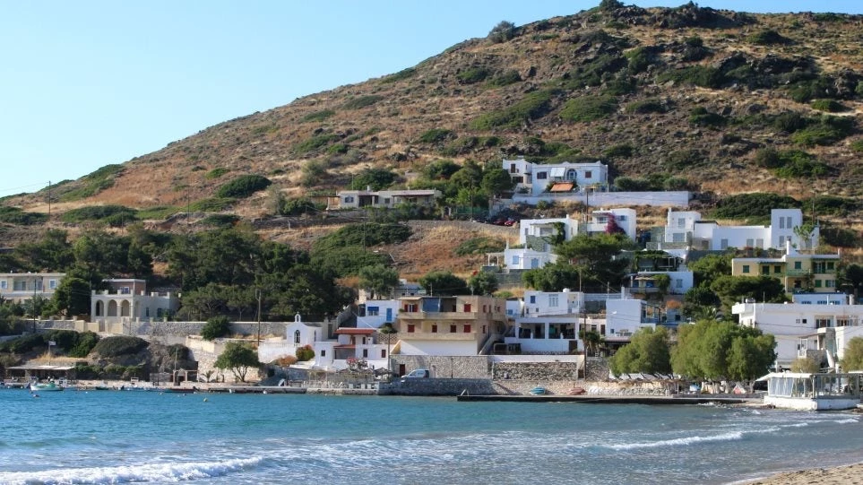 Περίεργο περιστατικό: Οι θάλασσες της Σύρου γέμισαν… όπλα και πυρομαχικά!